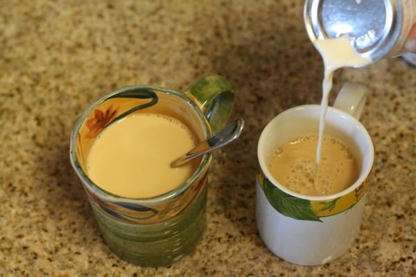 Tea with whole spices